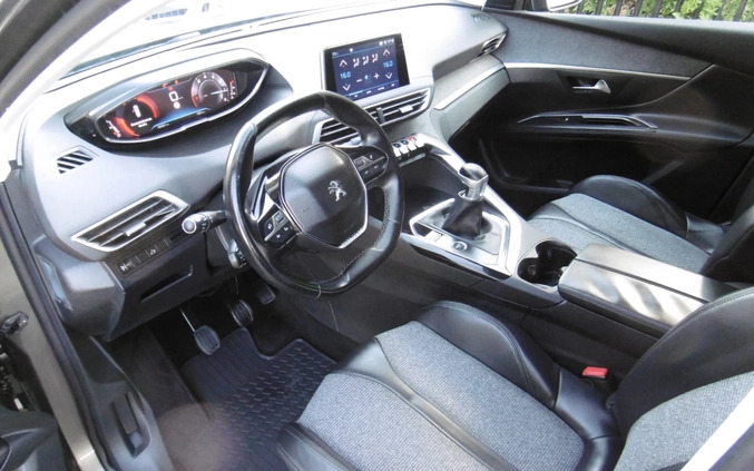 Peugeot 5008 cena 78900 przebieg: 191938, rok produkcji 2018 z Międzyzdroje małe 781